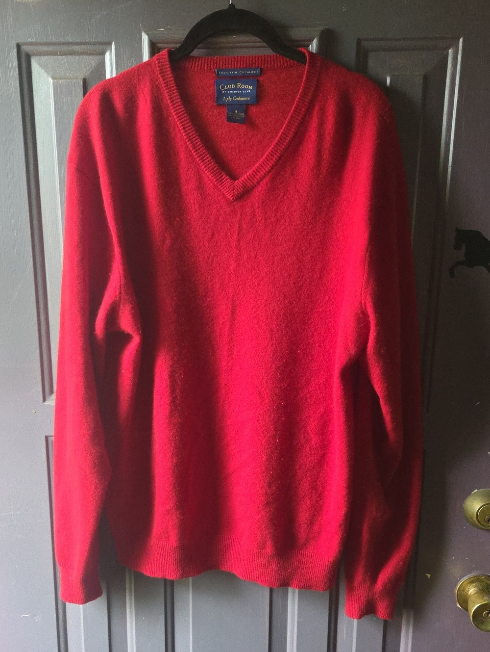 100% Fine Cashmere Club Room Men's V-Neck Sweater in Red Size Medium - Picture 1 of 5